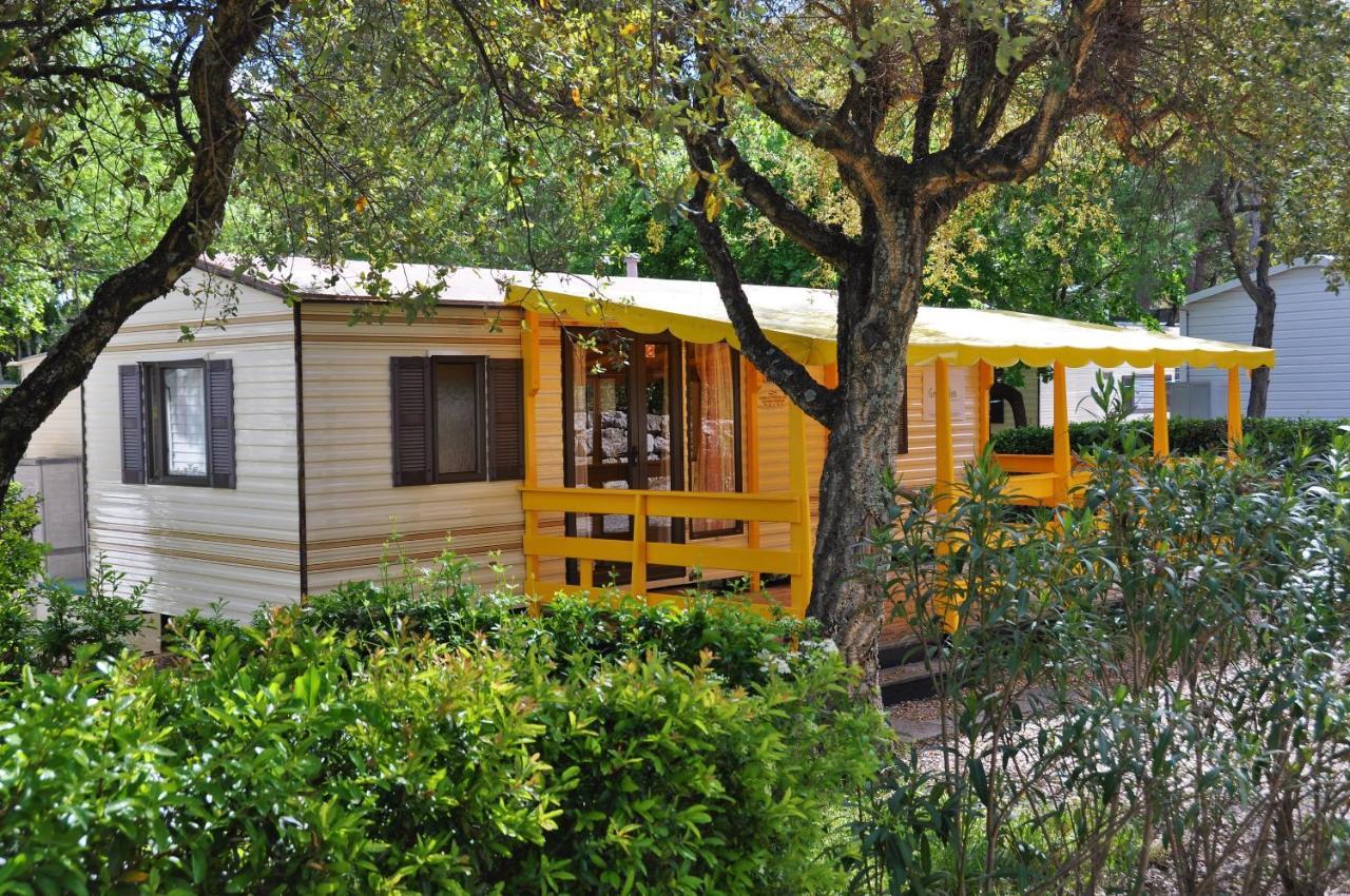 Greenchalets Roquebrune Sur Argens Bagian luar foto