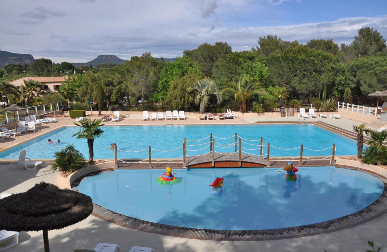 Greenchalets Roquebrune Sur Argens Bagian luar foto